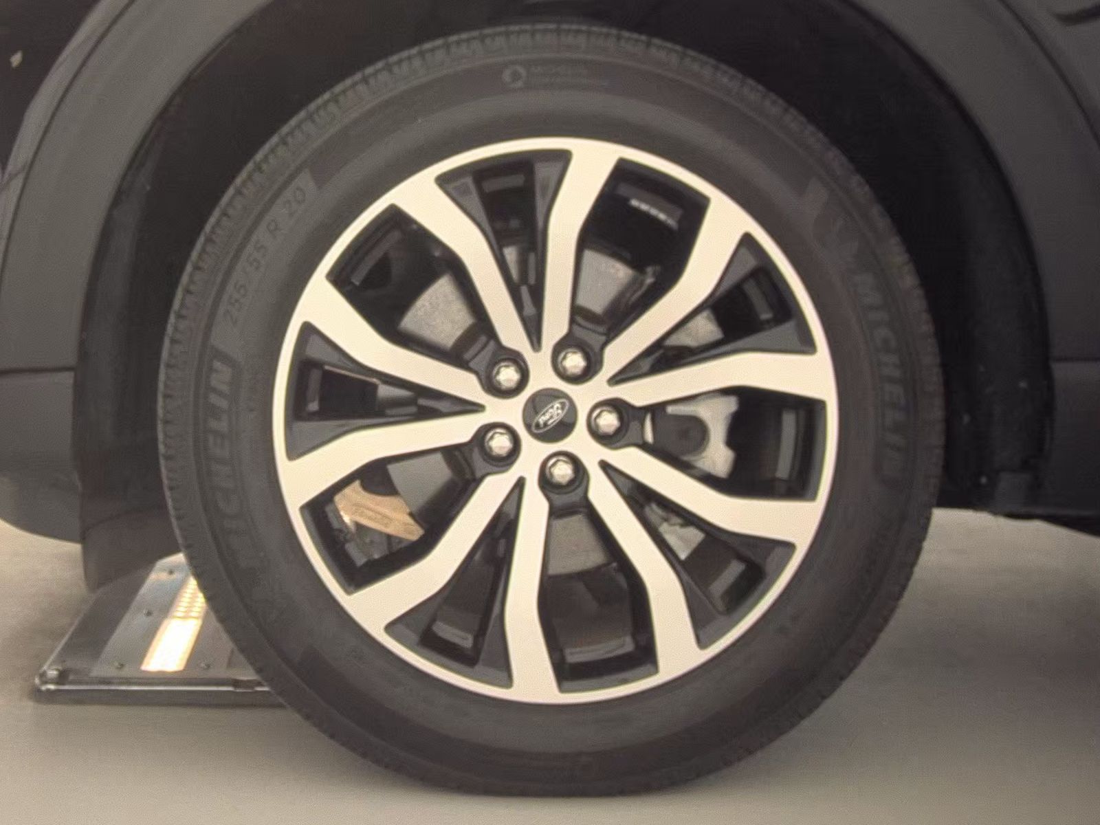 2022 Ford Explorer ST-Line AWD