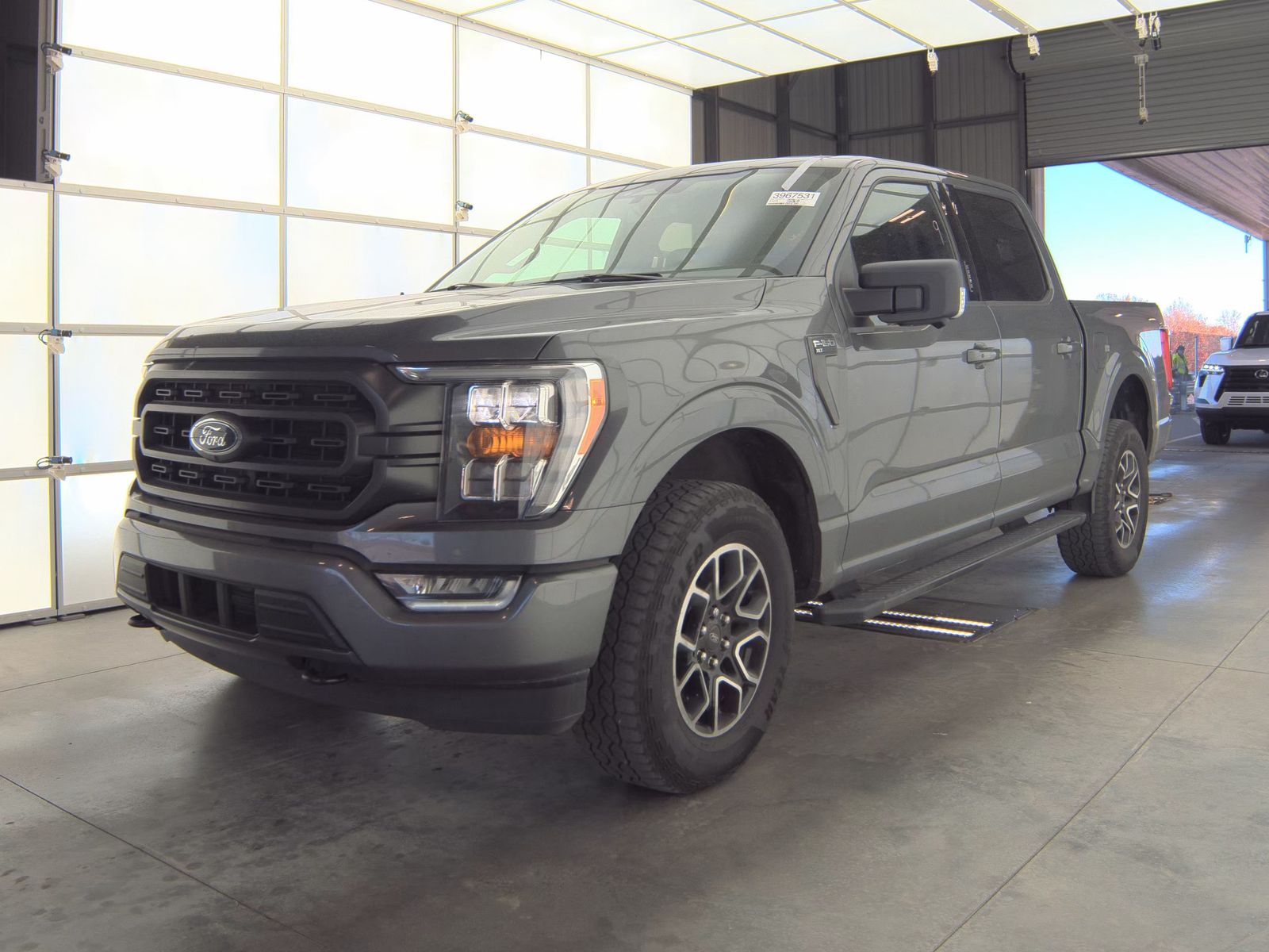 2023 Ford F-150 XLT AWD