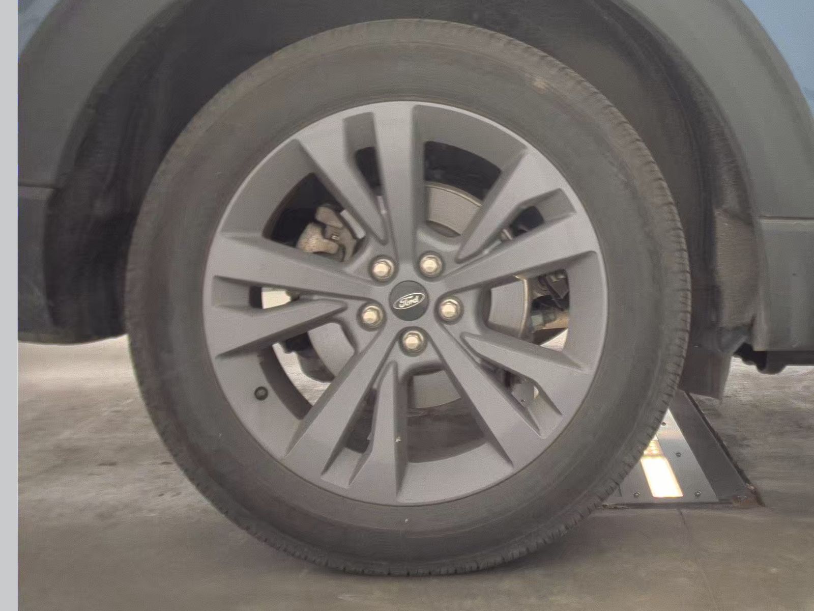 2025 Ford Explorer Active AWD