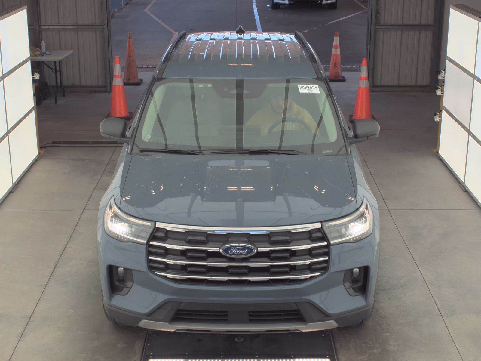 2025 Ford Explorer Active AWD