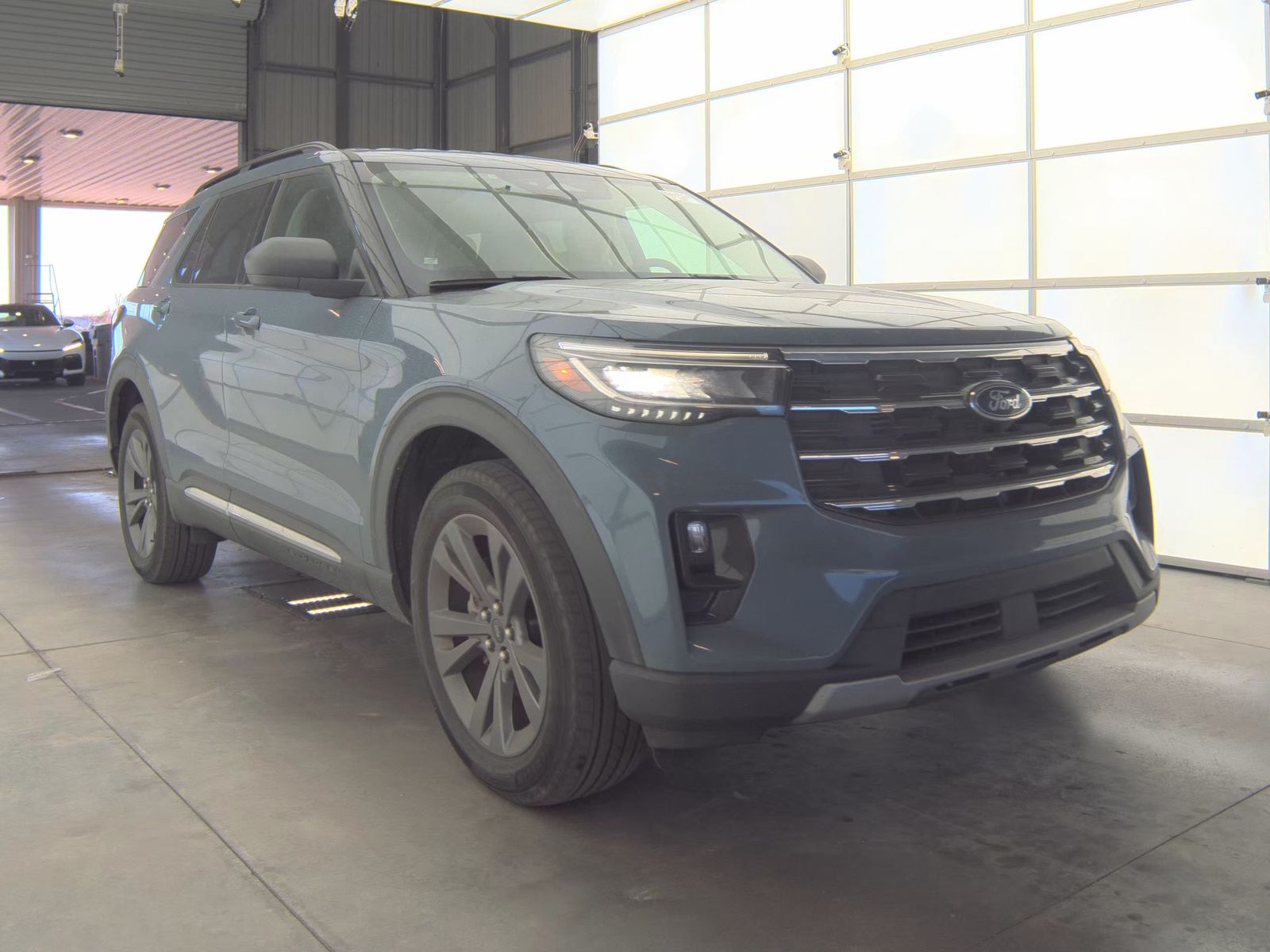 2025 Ford Explorer Active AWD