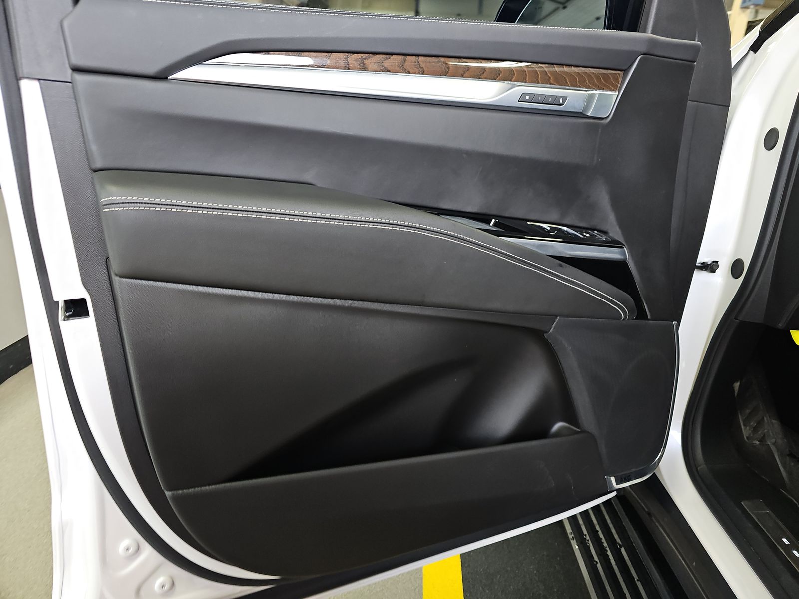 2025 Cadillac Escalade ESV Sport Platinum AWD