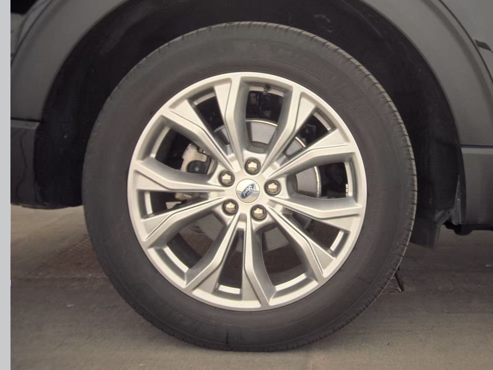 2023 Ford Explorer XLT AWD