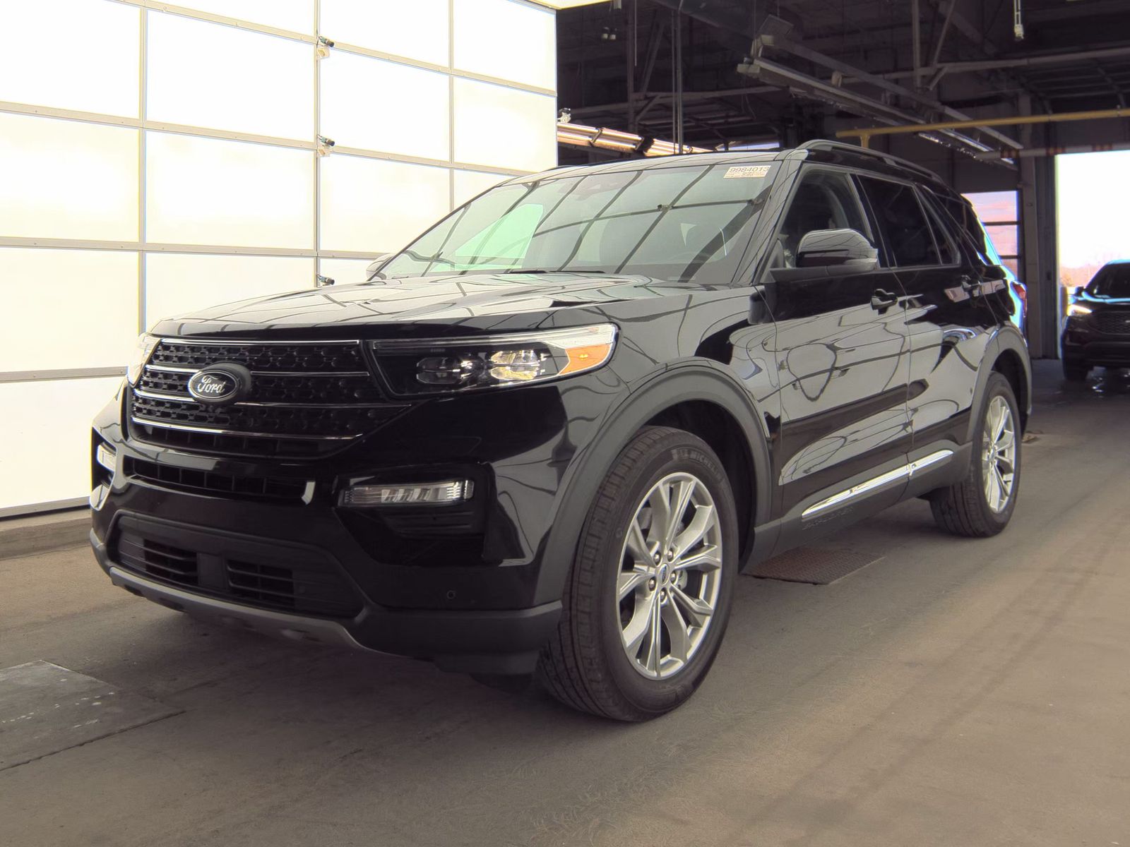 2023 Ford Explorer XLT AWD