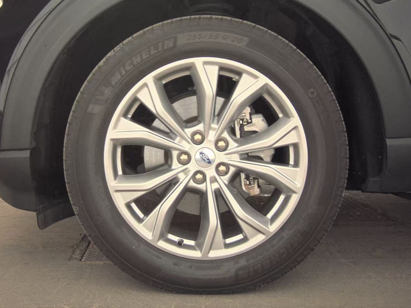 2023 Ford Explorer XLT AWD