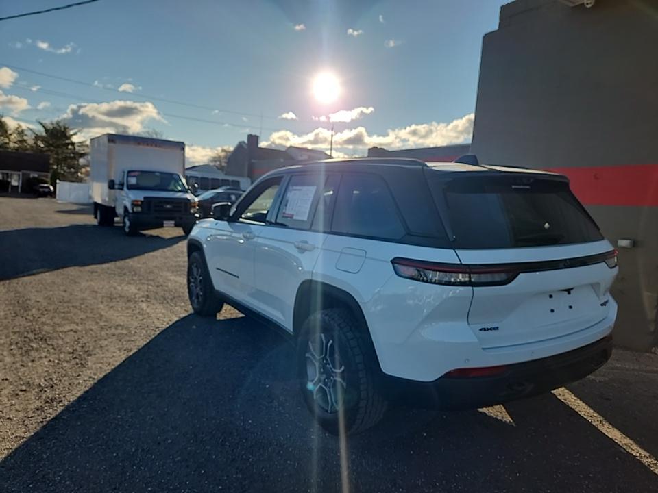 2022 Jeep Grand Cherokee 4xe Trailhawk AWD