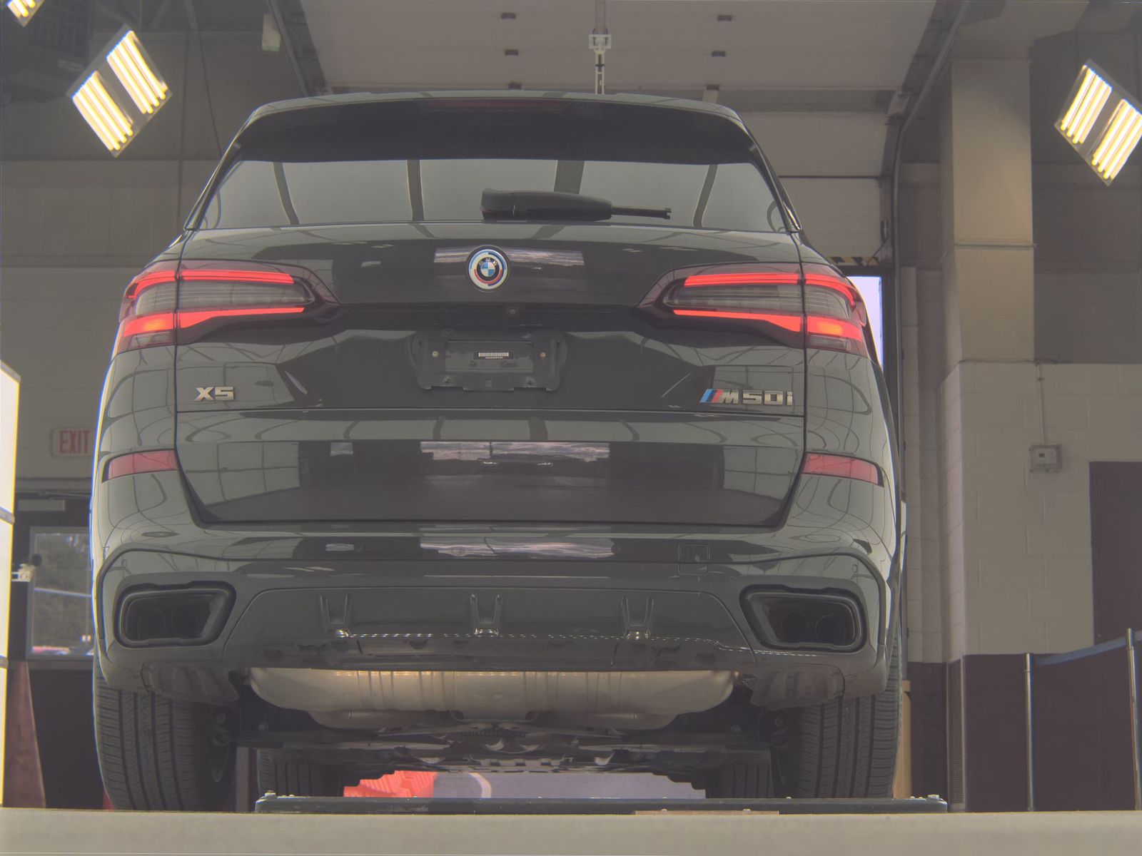 2023 BMW X5 M50i AWD