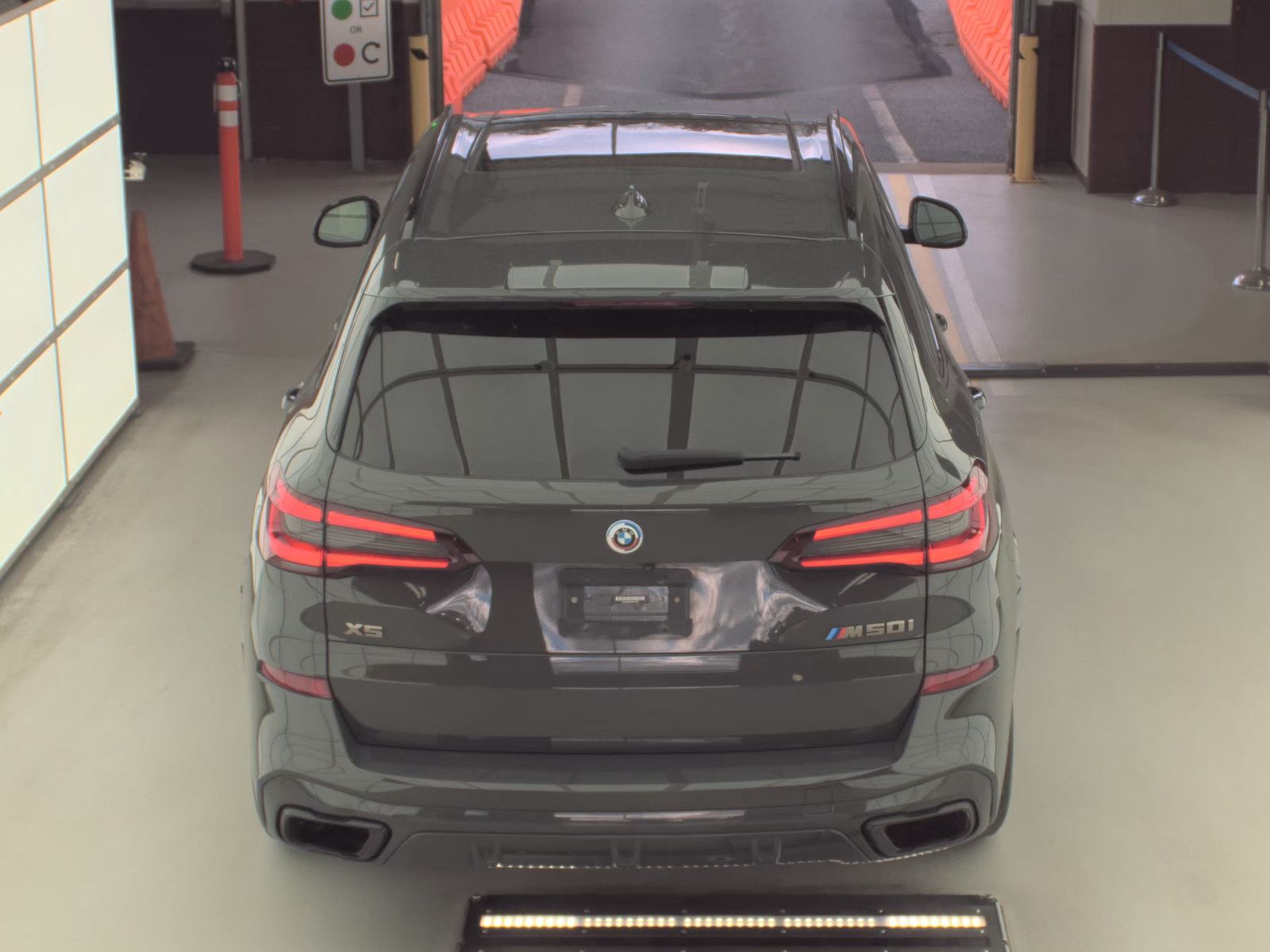 2023 BMW X5 M50i AWD