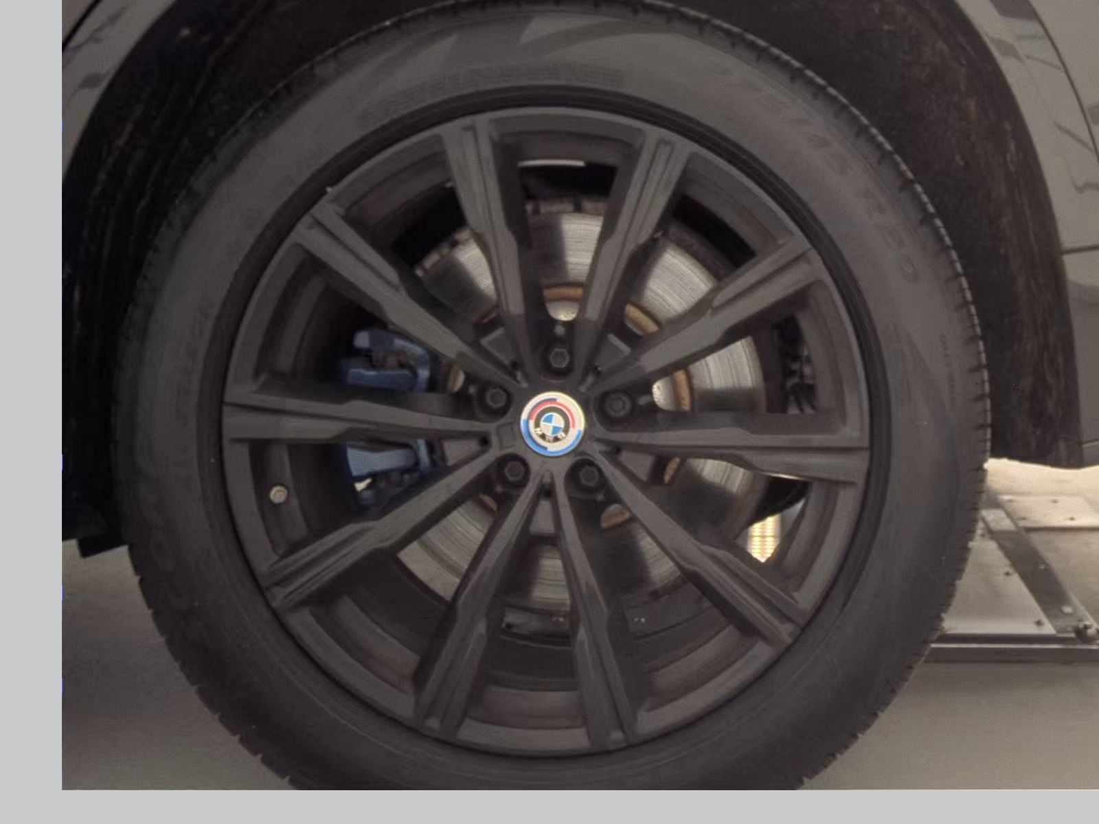 2023 BMW X5 M50i AWD