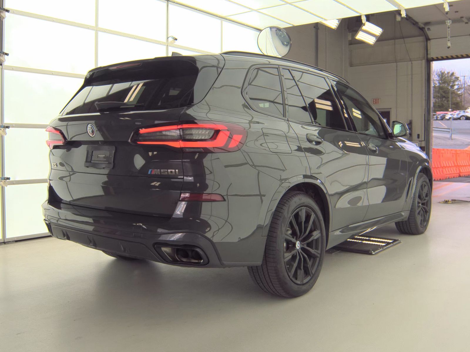 2023 BMW X5 M50i AWD