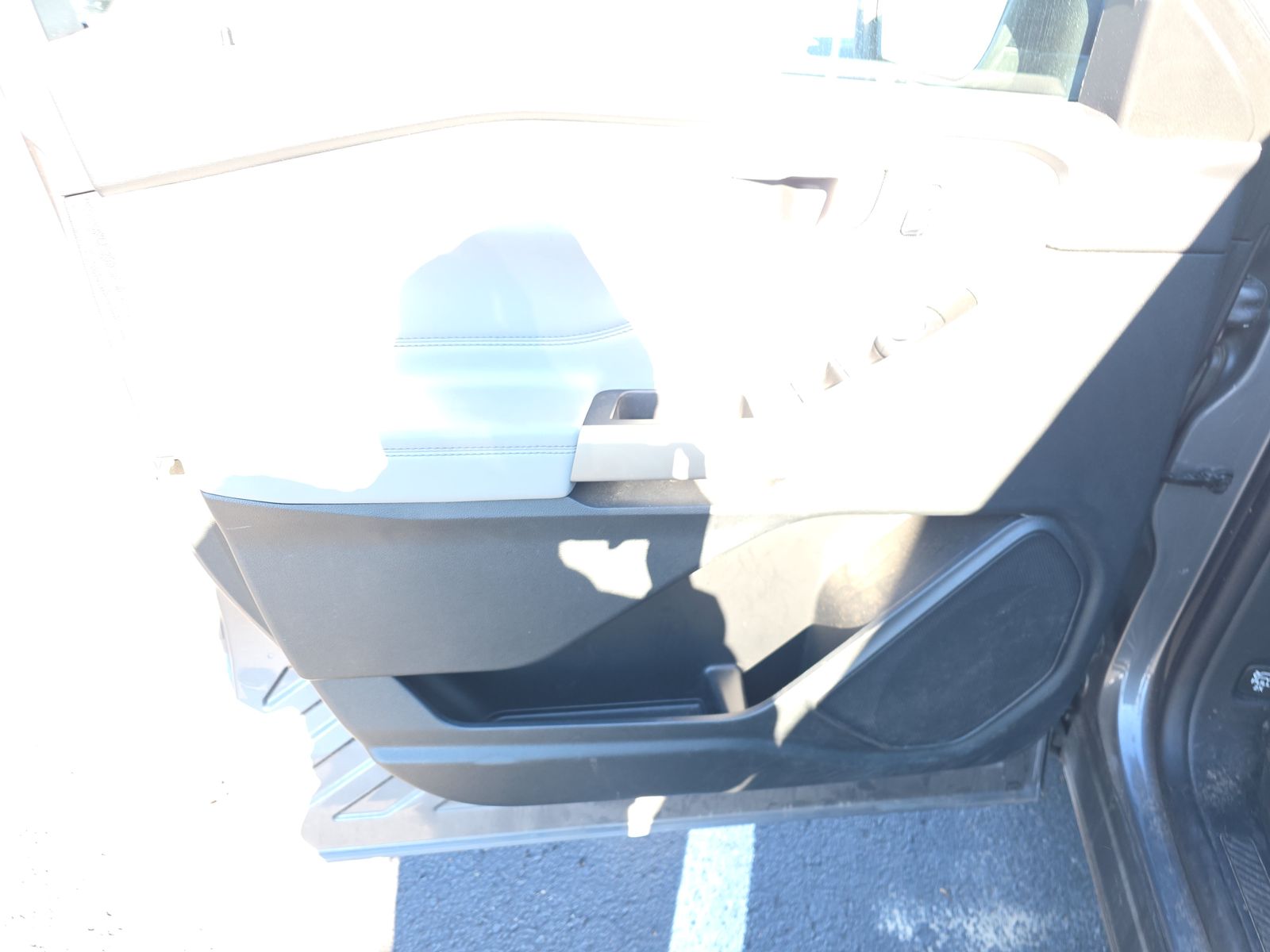 2023 Ford Explorer XLT AWD