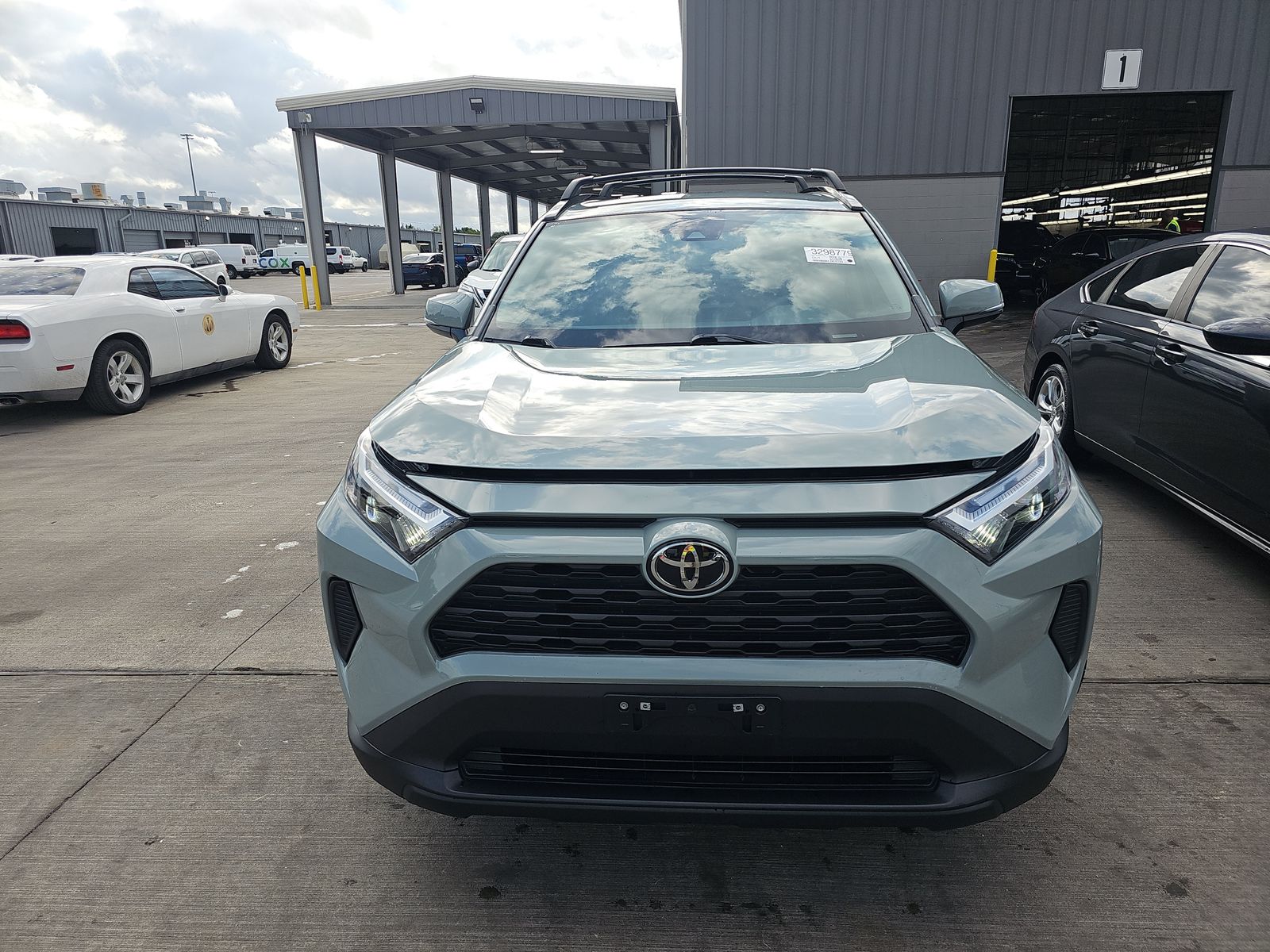 2023 Toyota RAV4 XLE FWD