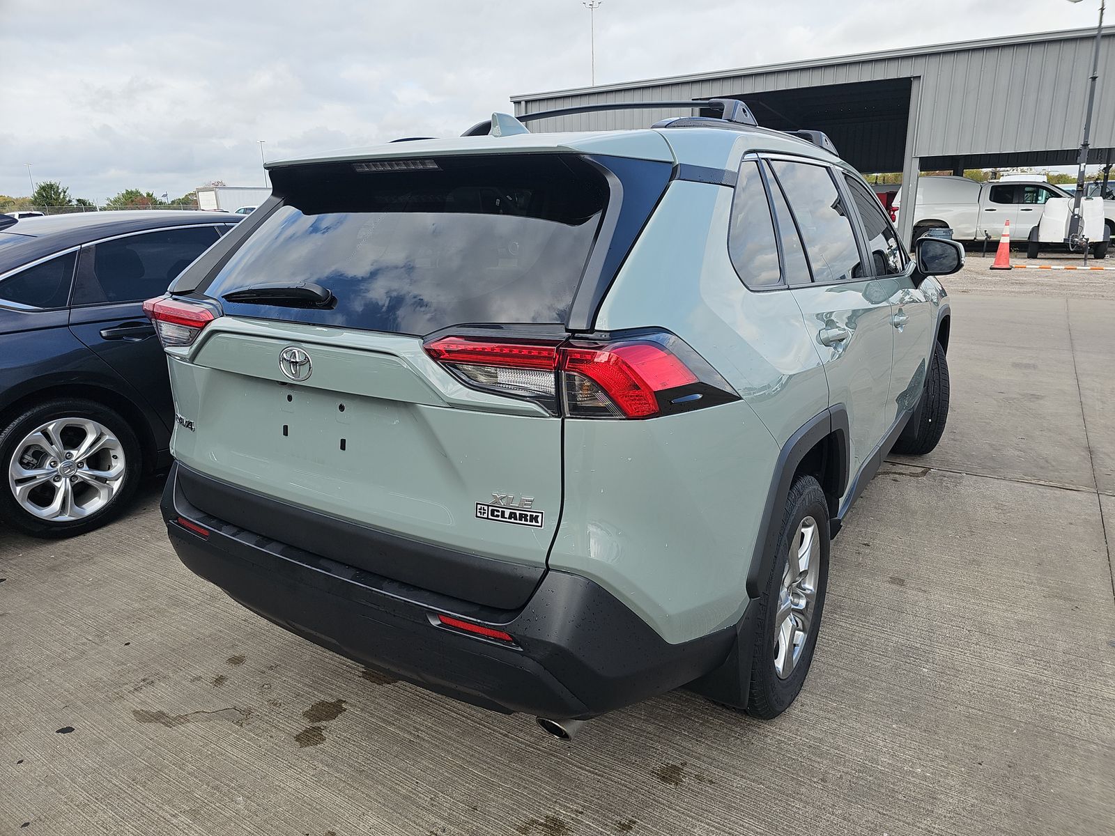 2023 Toyota RAV4 XLE FWD