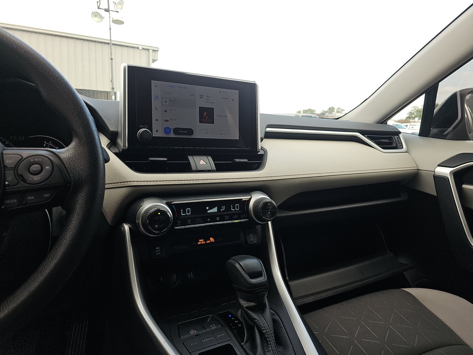 2023 Toyota RAV4 XLE FWD