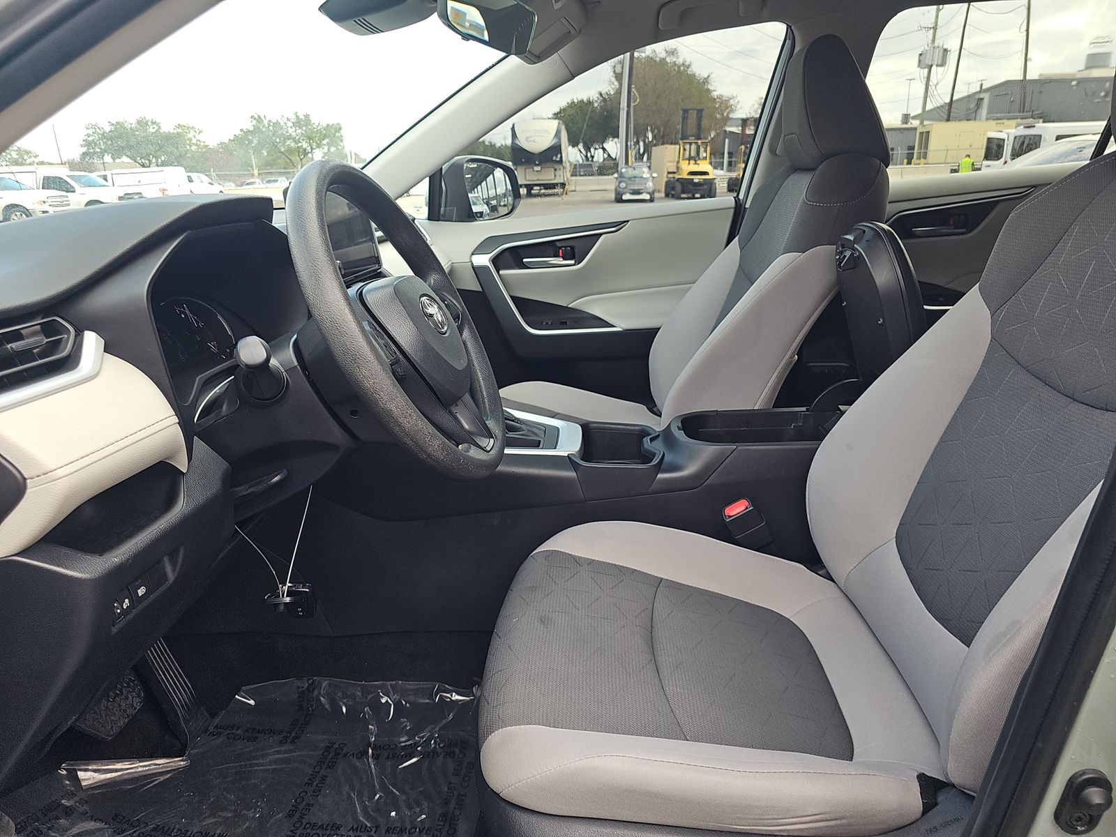 2023 Toyota RAV4 XLE FWD