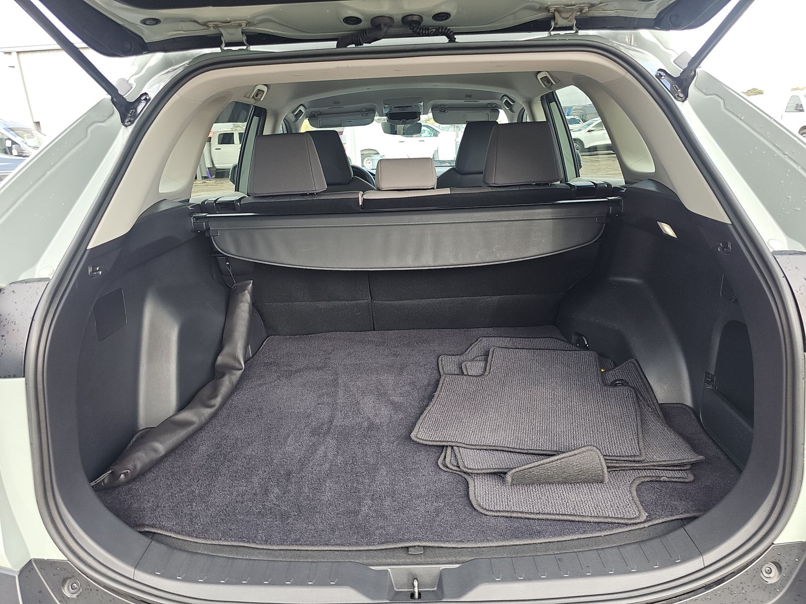 2023 Toyota RAV4 XLE FWD