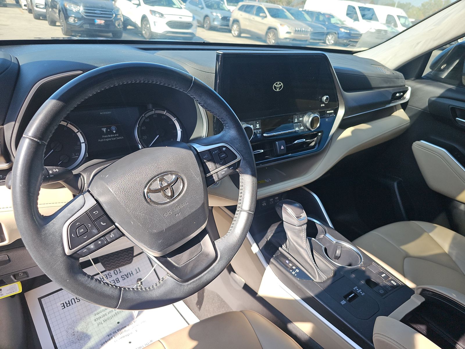 2023 Toyota Highlander XLE FWD