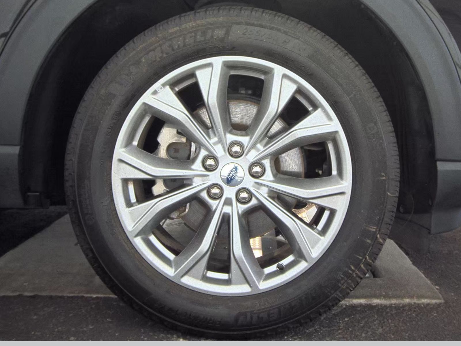 2023 Ford Explorer Limited AWD