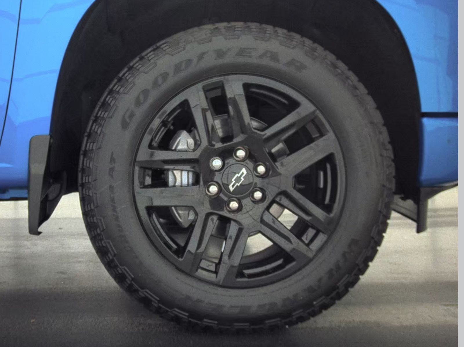 2025 Chevrolet Silverado 1500 Custom RWD