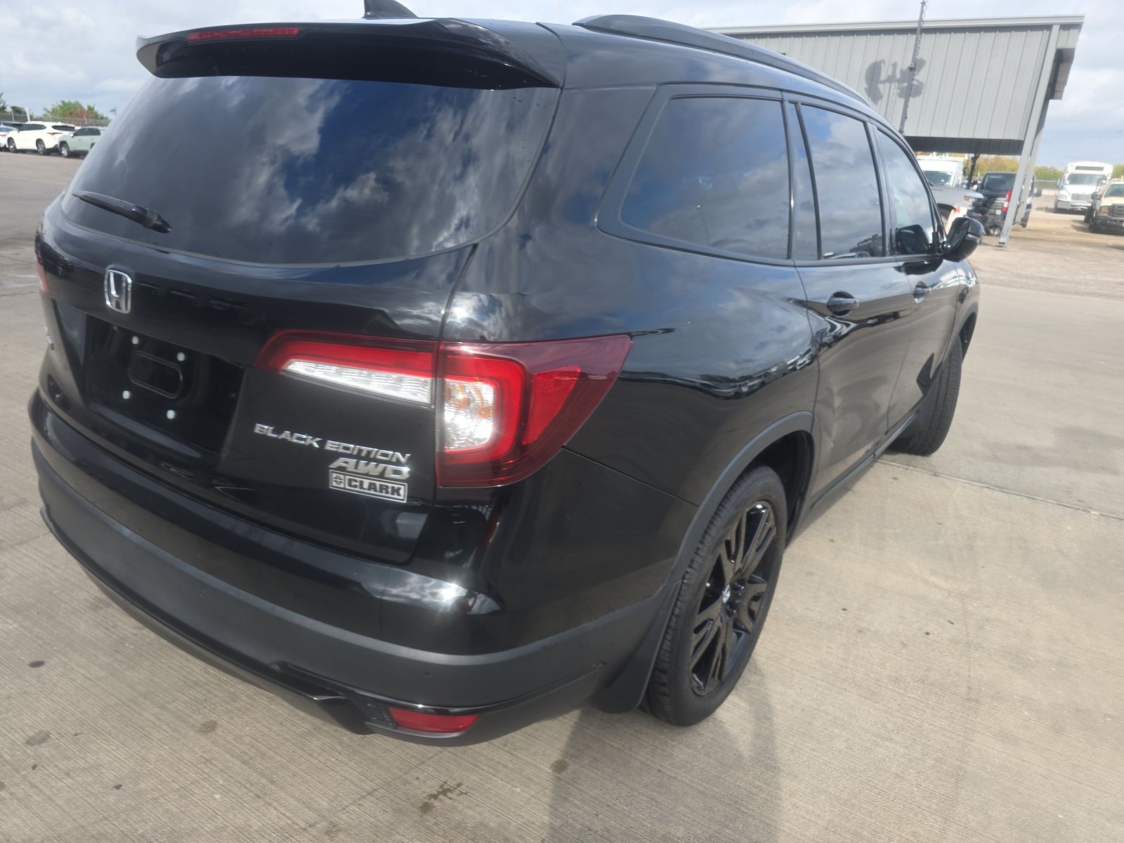 2022 Honda Pilot Black Edition AWD