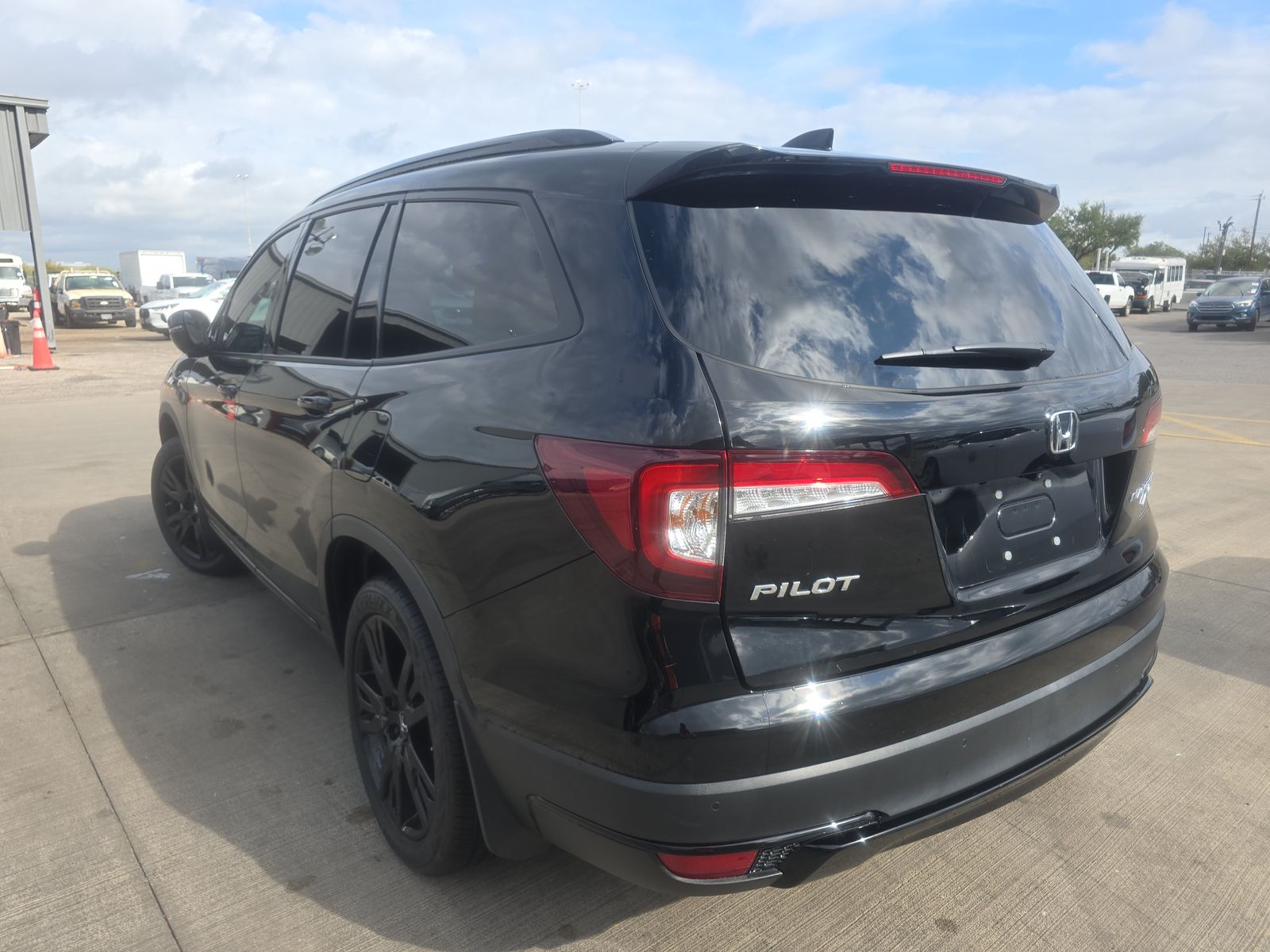 2022 Honda Pilot Black Edition AWD