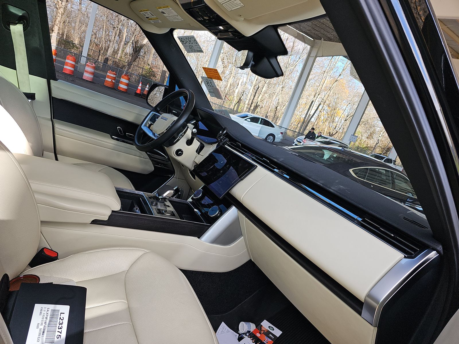 2023 Land Rover Range Rover SE AWD