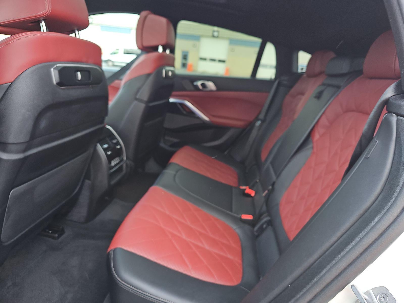 2024 BMW X6 xDrive40i AWD