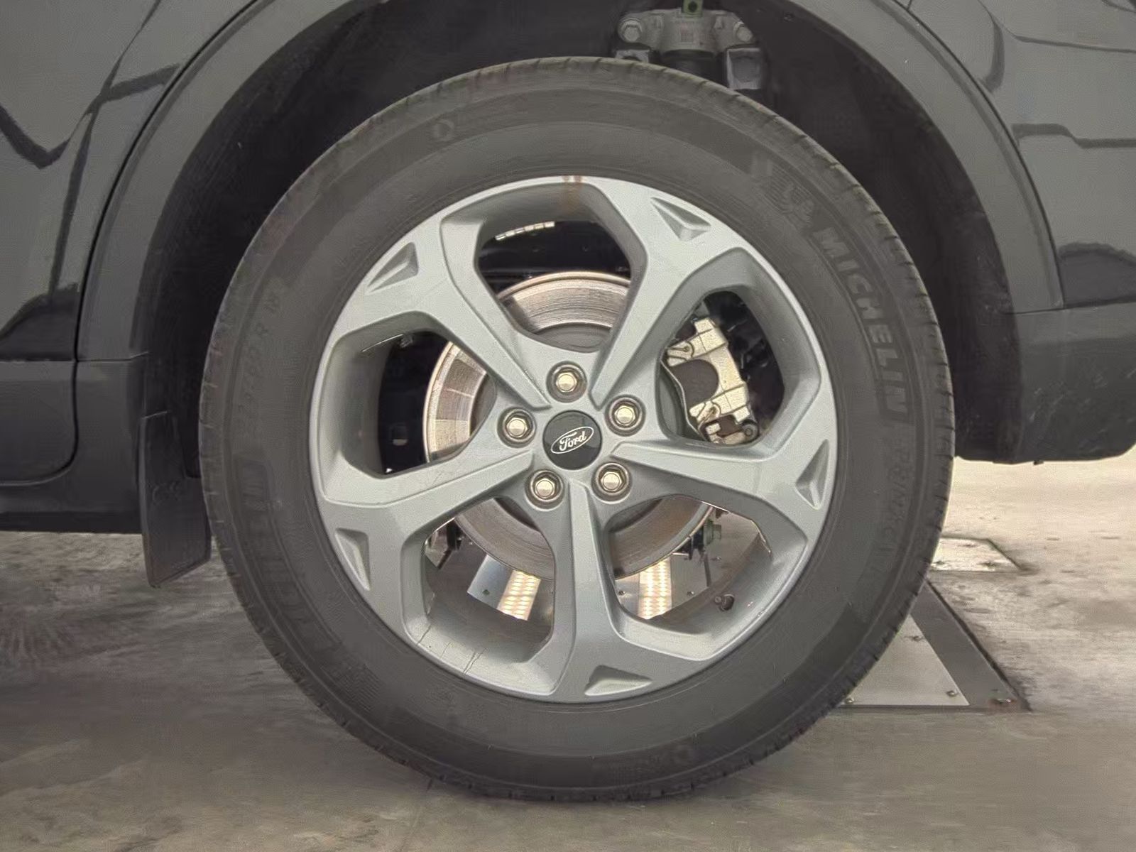 2025 Ford Escape Hybrid ST-Line Elite AWD