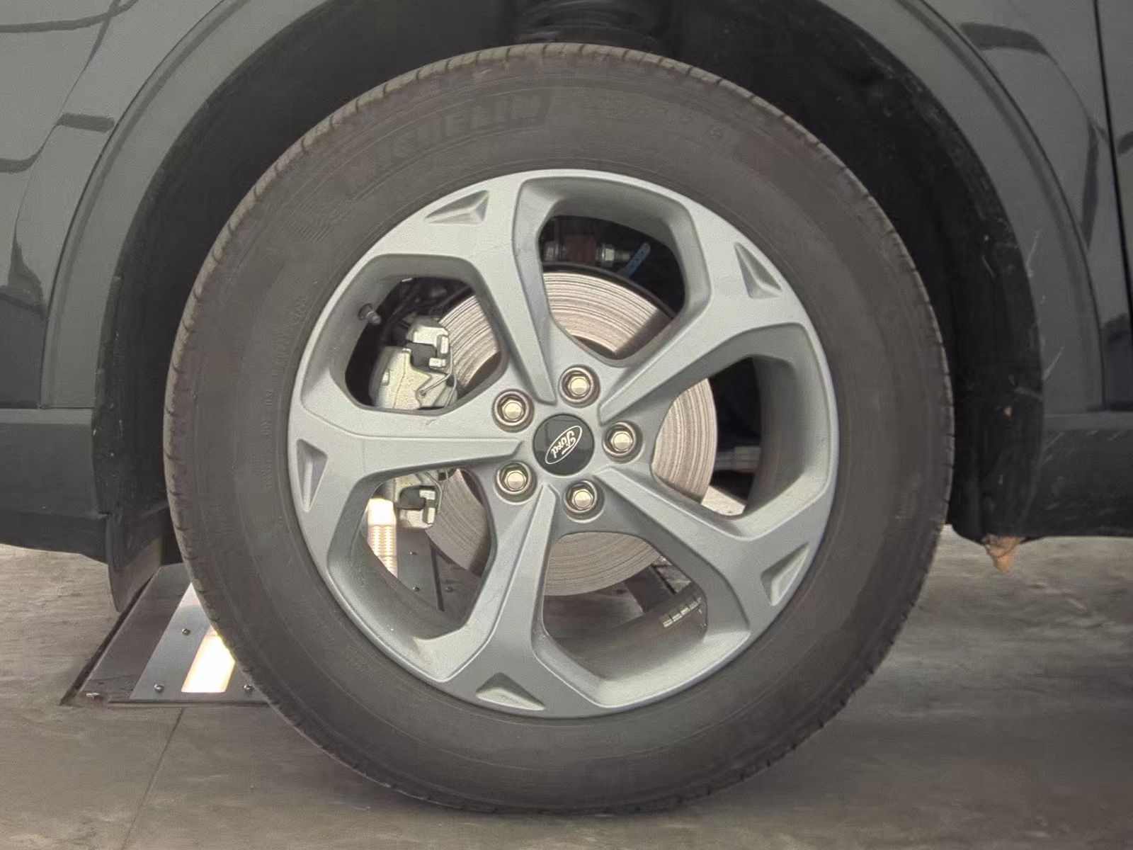 2025 Ford Escape Hybrid ST-Line Elite AWD