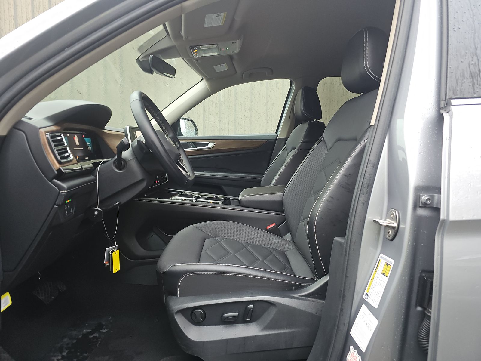 2024 Volkswagen Atlas 2.0T SE AWD