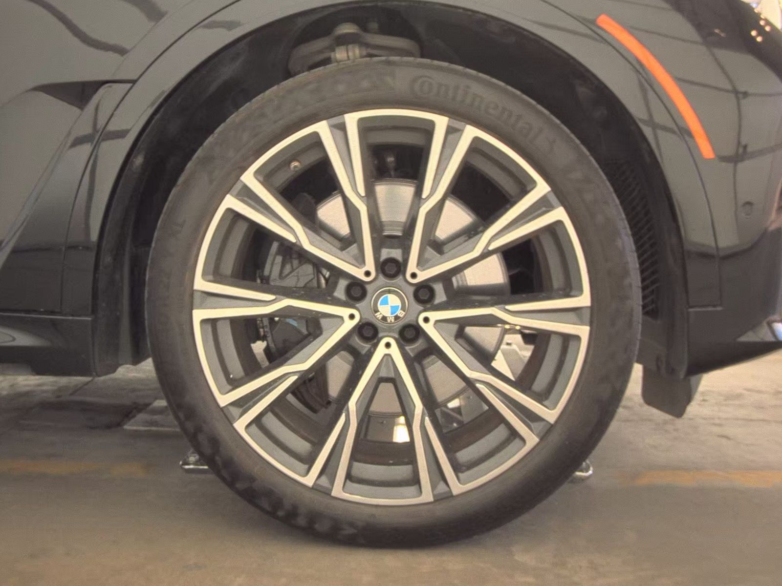 2022 BMW X7 xDrive40i AWD