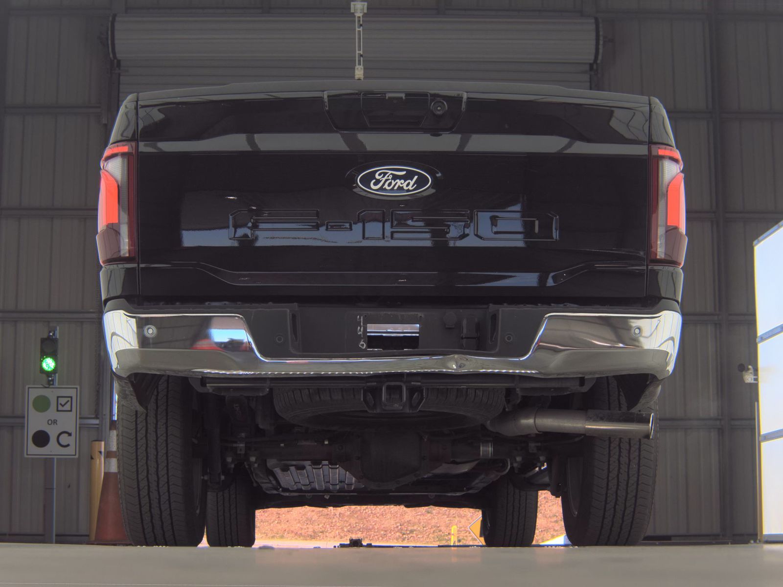 2025 Ford F-150 Hybrid Lariat AWD