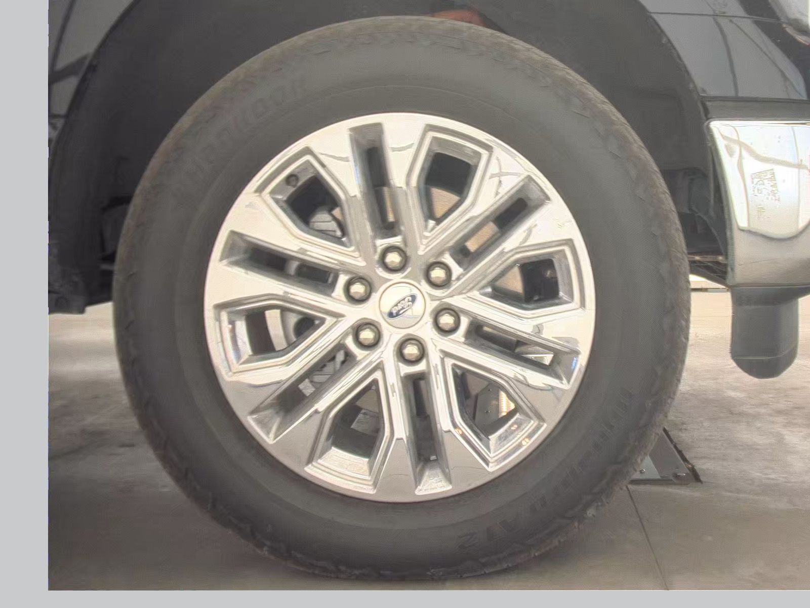 2025 Ford F-150 Hybrid Lariat AWD