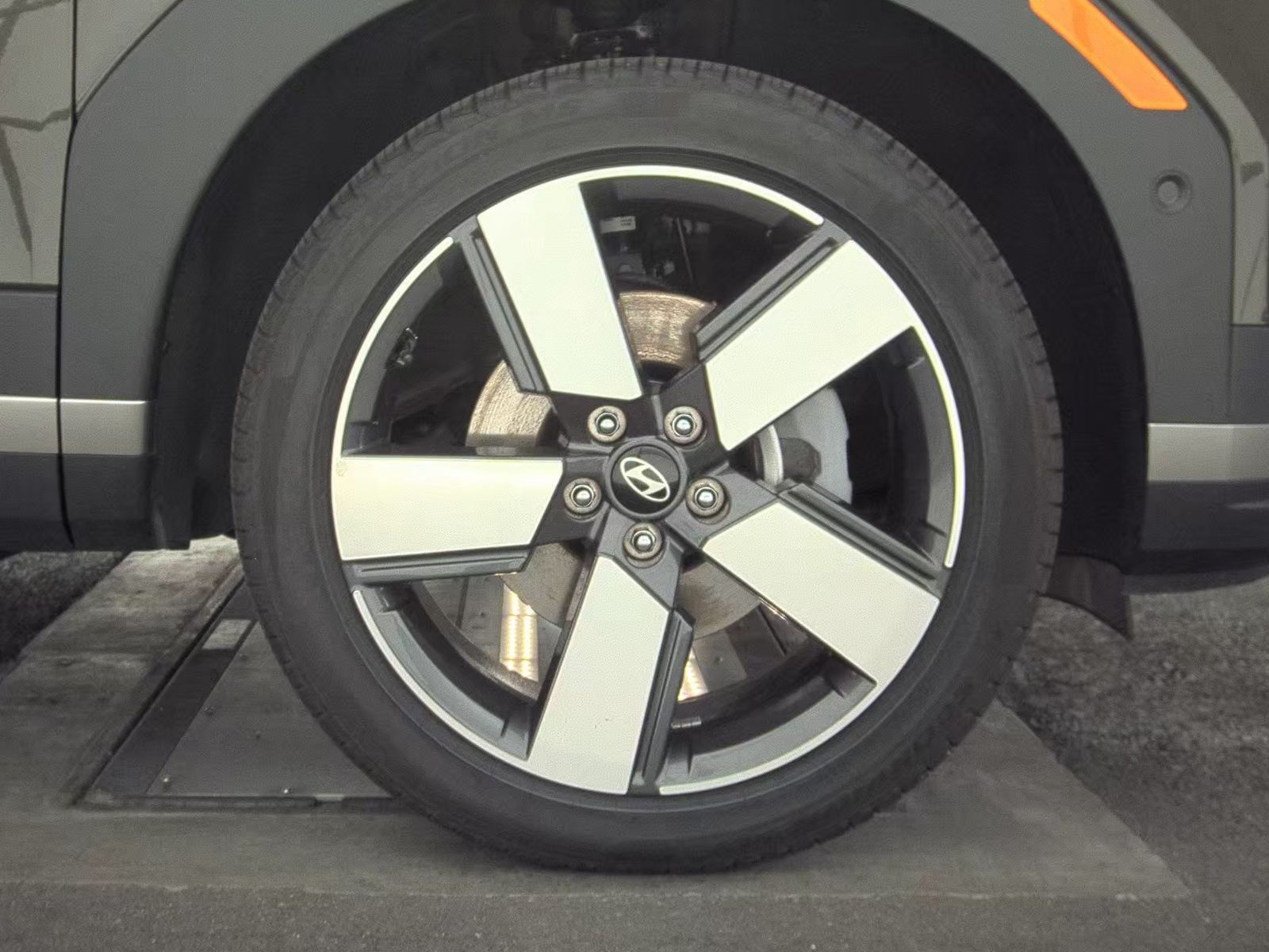 2025 Hyundai Santa Fe Hybrid Limited FWD