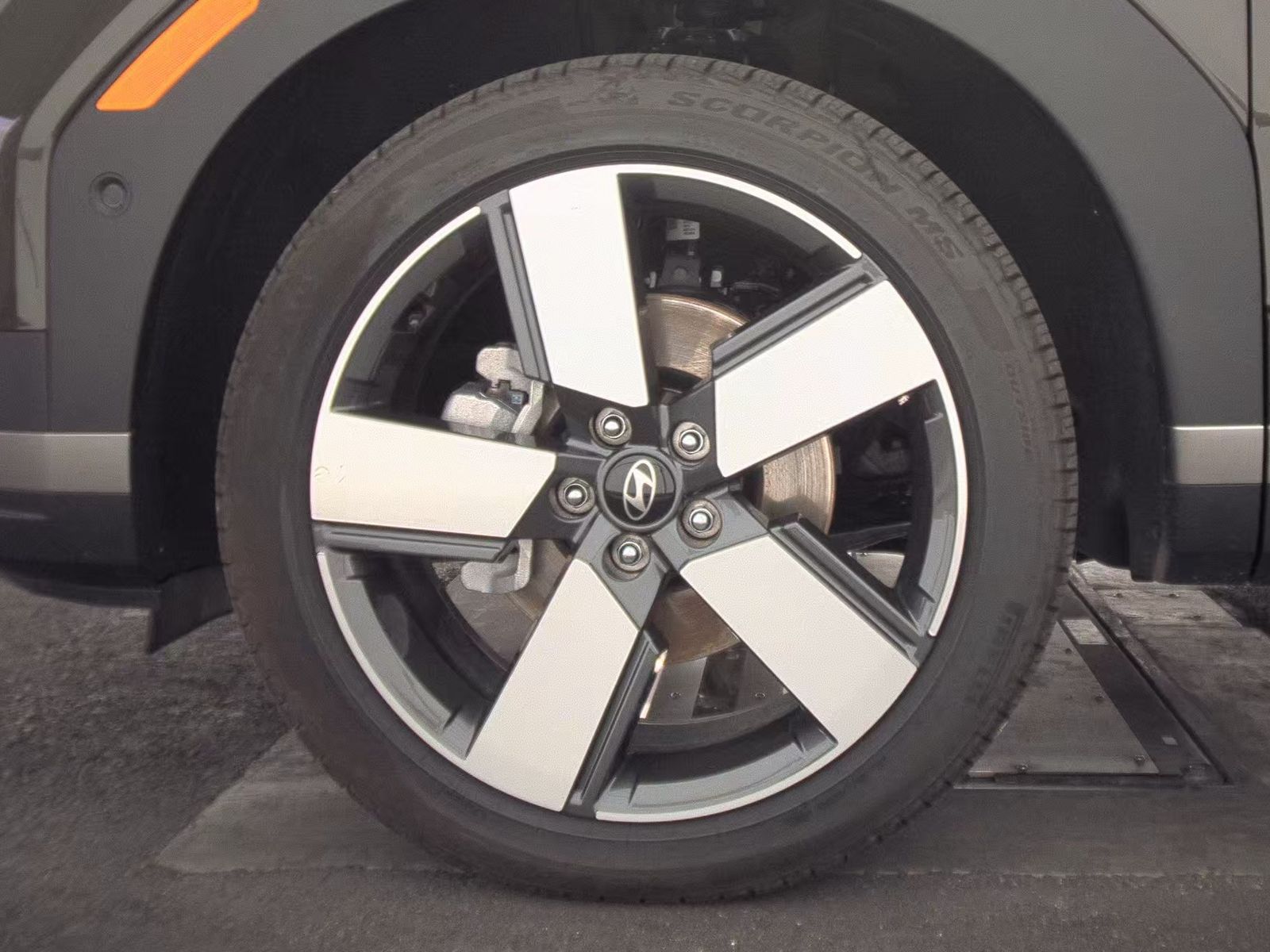 2025 Hyundai Santa Fe Hybrid Limited FWD