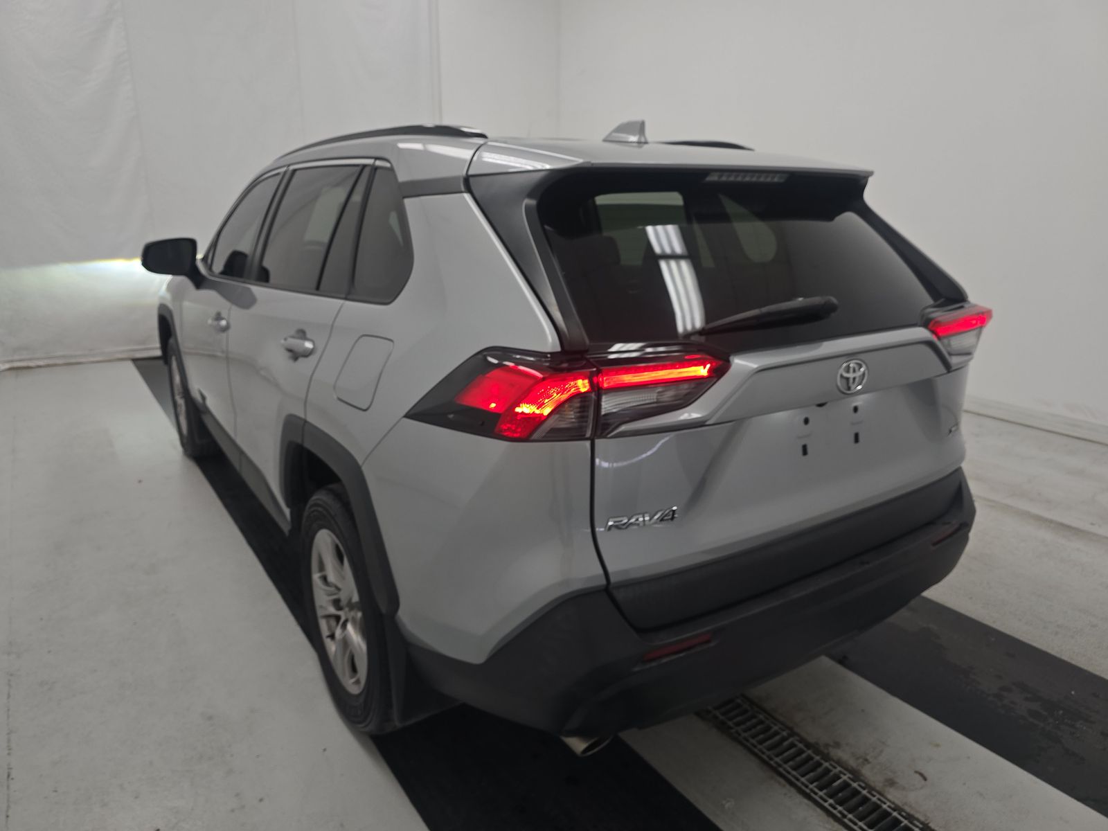 2023 Toyota RAV4 XLE FWD