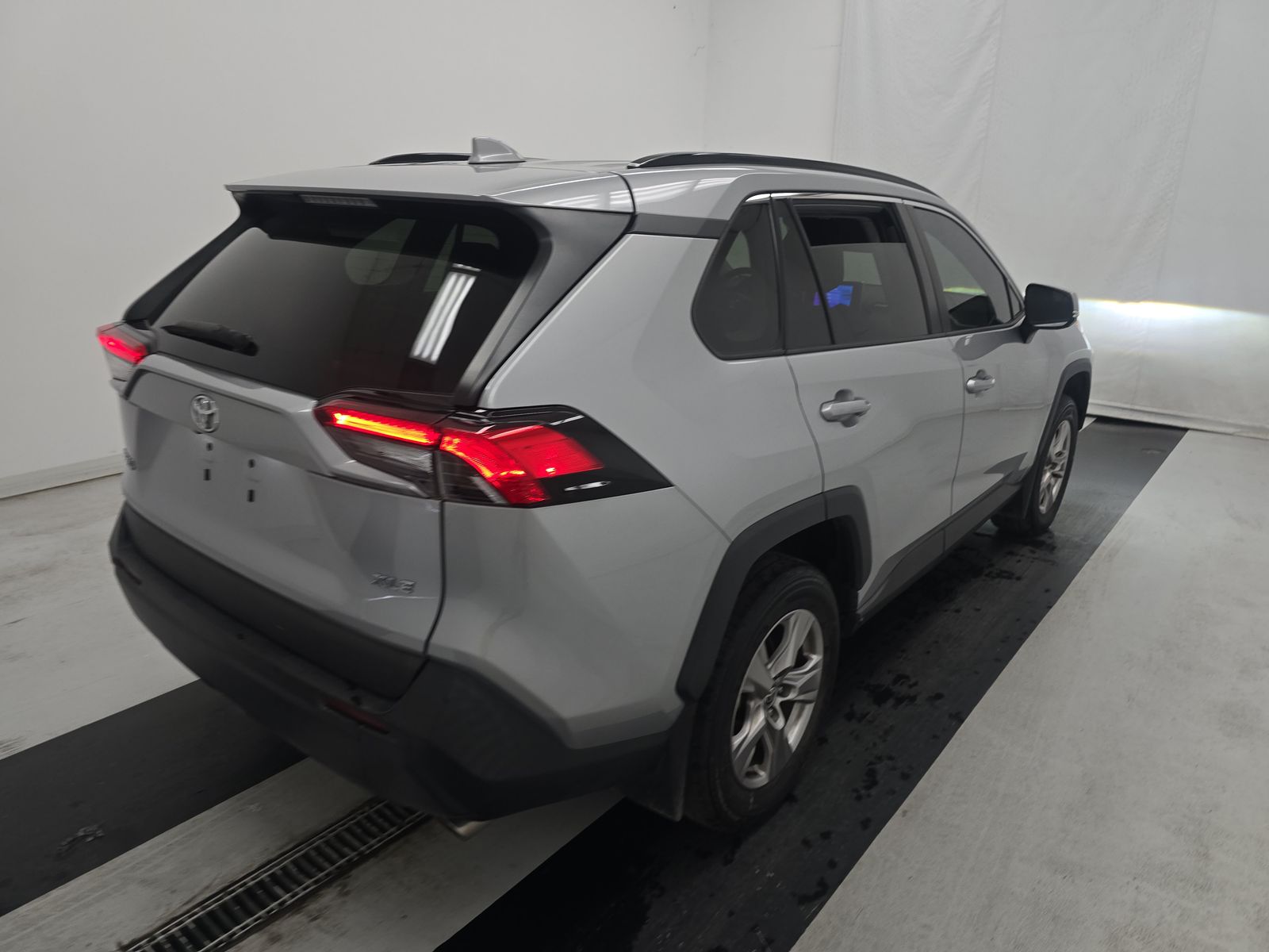 2023 Toyota RAV4 XLE FWD
