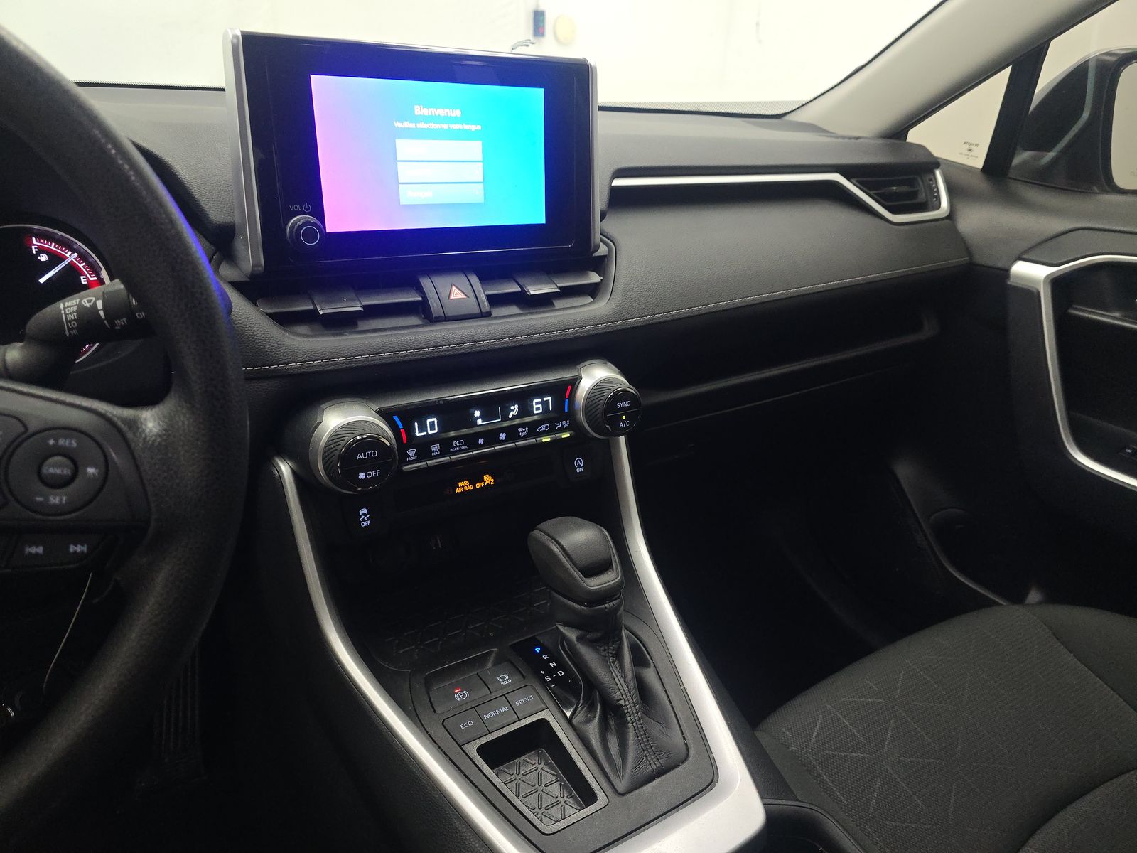 2023 Toyota RAV4 XLE FWD