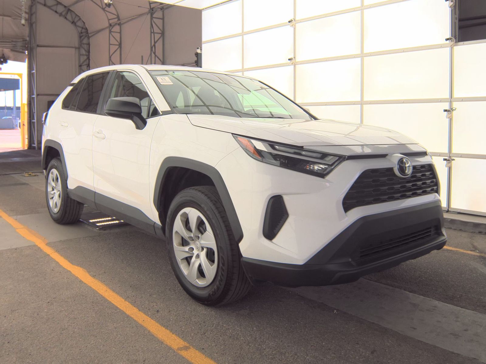 2025 Toyota RAV4 LE FWD