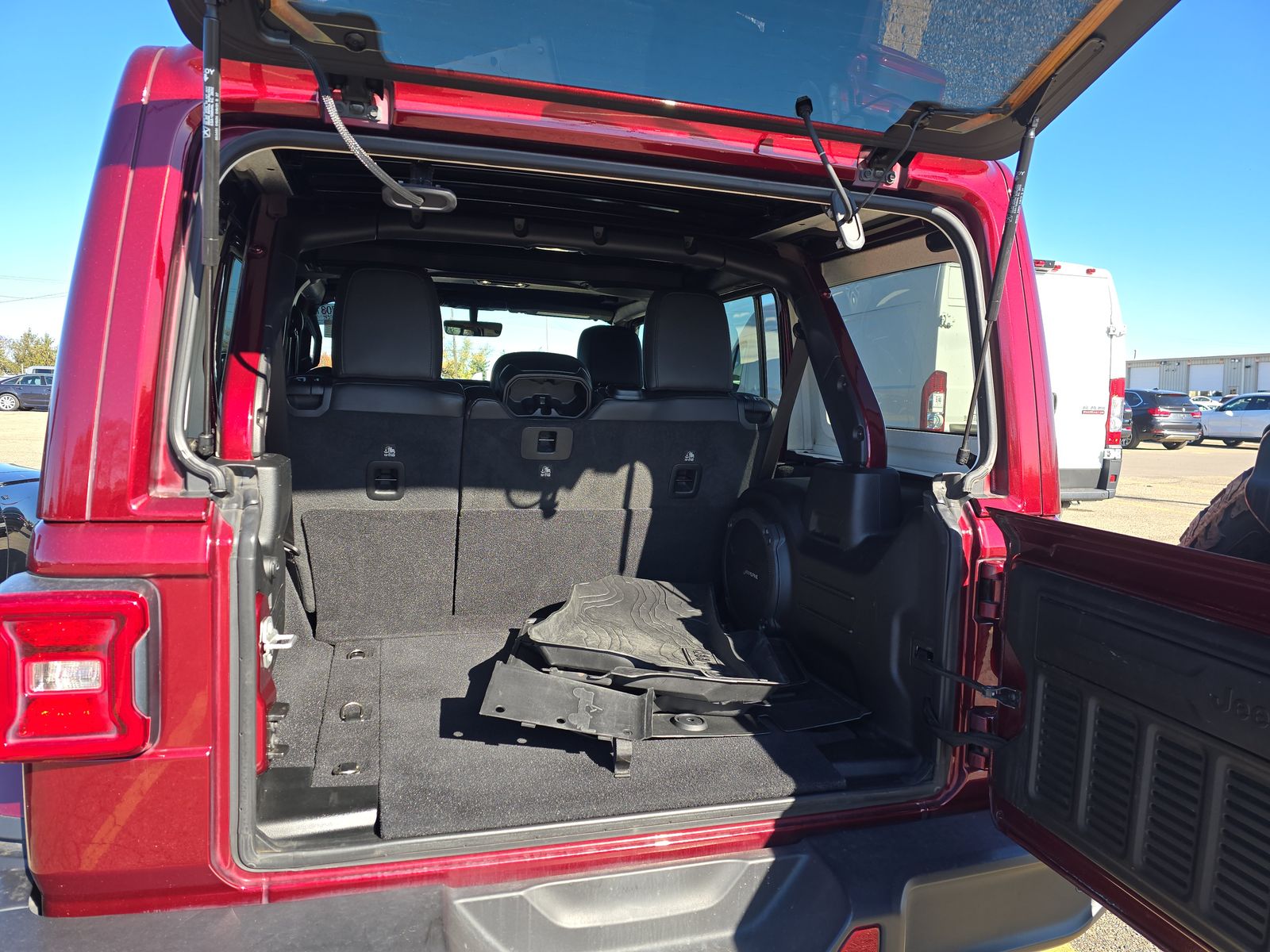 2021 Jeep Wrangler Unlimited Sahara Altitude Edition AWD