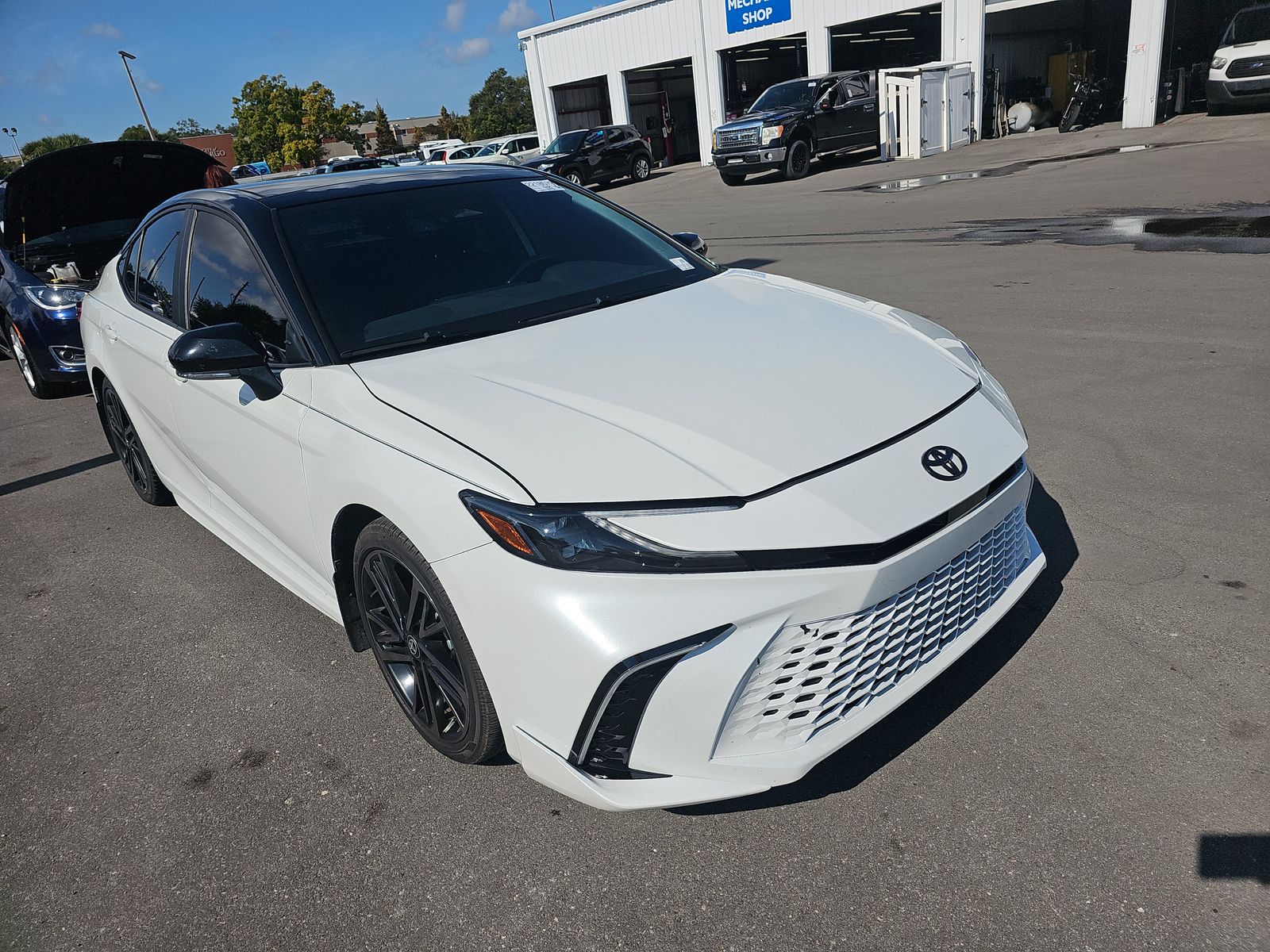 2025 Toyota Camry XSE FWD