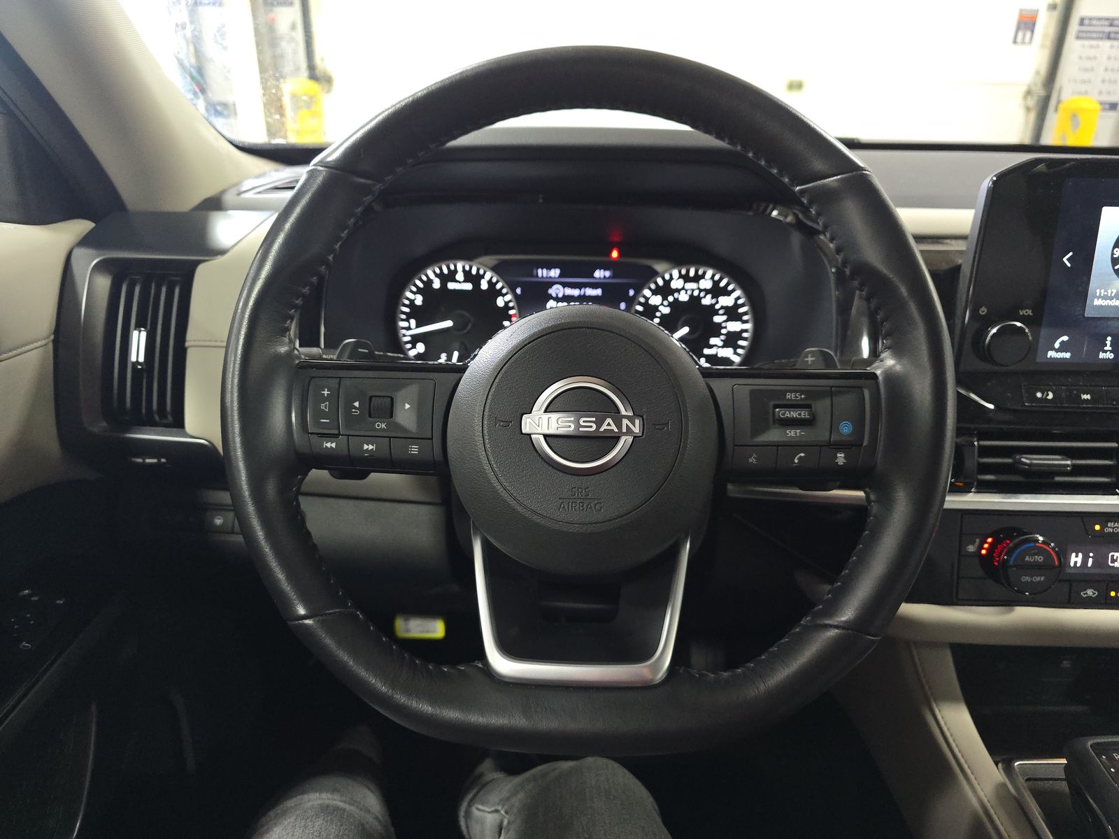 2023 Nissan Pathfinder SL AWD