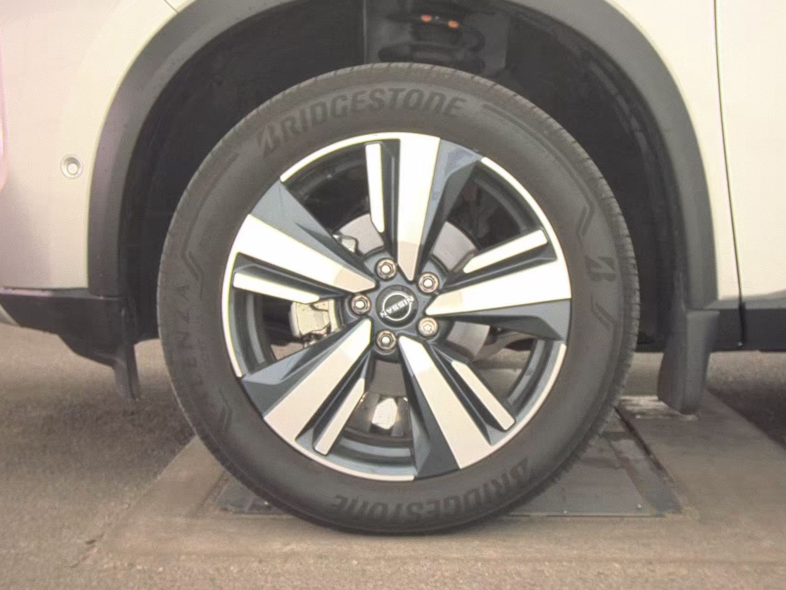 2023 Nissan Rogue Platinum AWD