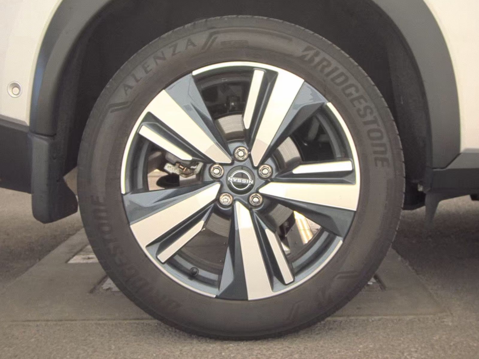 2023 Nissan Rogue Platinum AWD