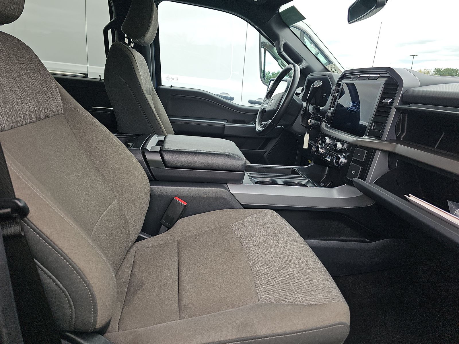 2024 Ford F-150 Hybrid XLT AWD