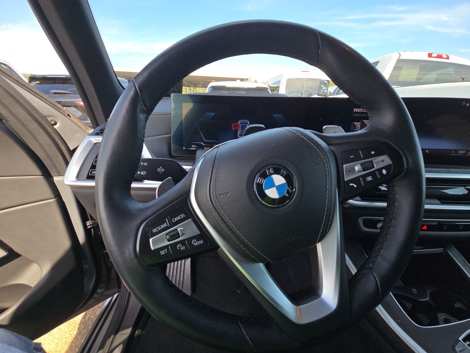 2025 BMW X5 xDrive40i AWD