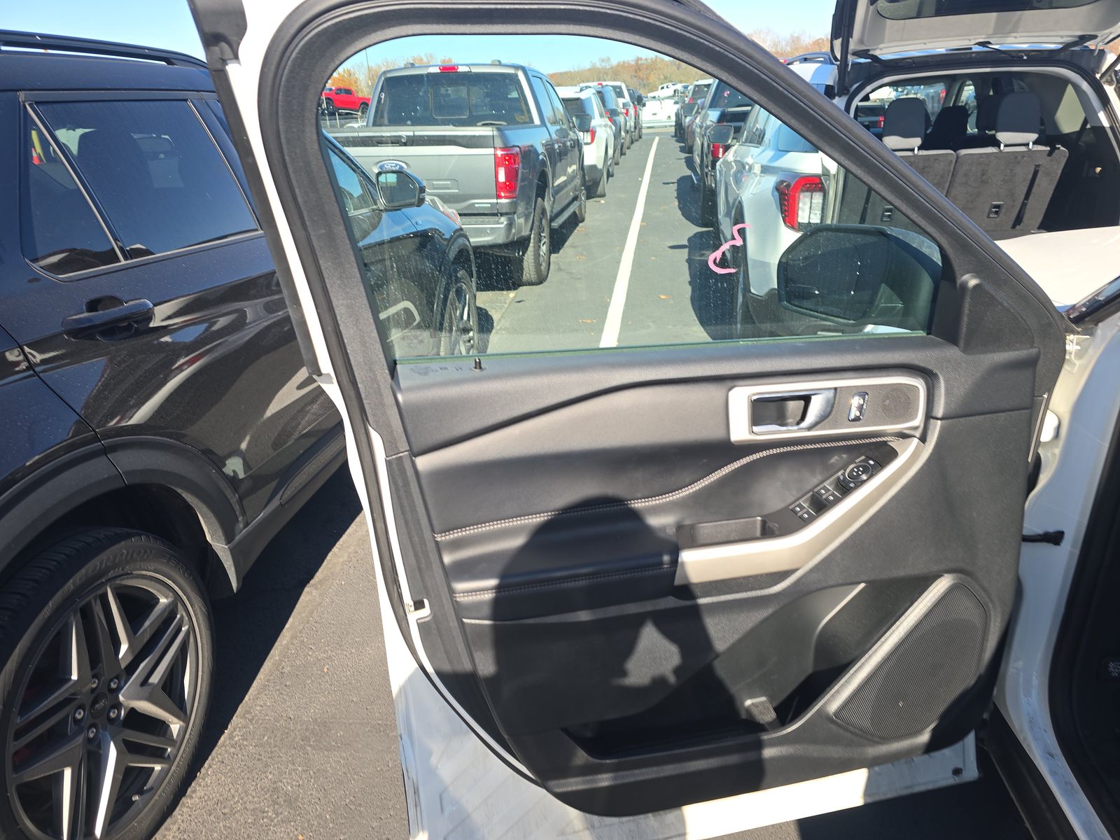 2023 Ford Explorer XLT AWD