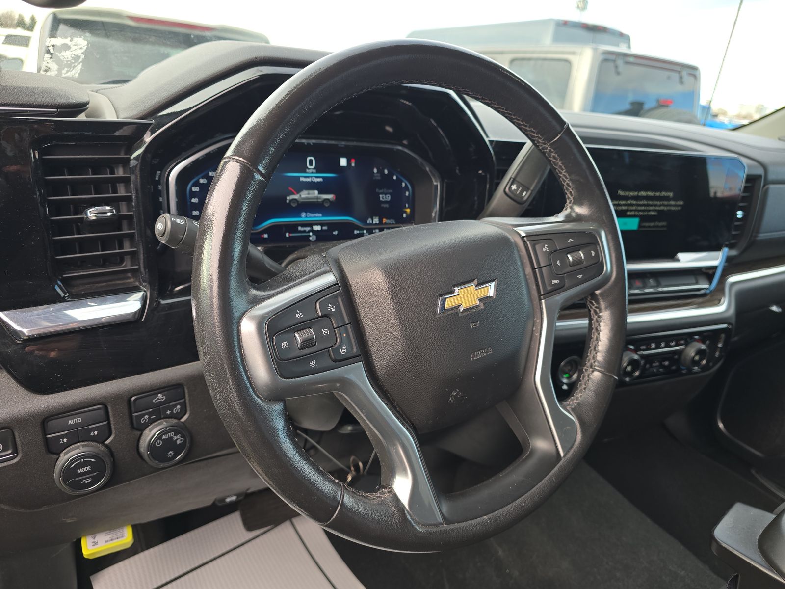 2022 Chevrolet Silverado 1500 LT AWD