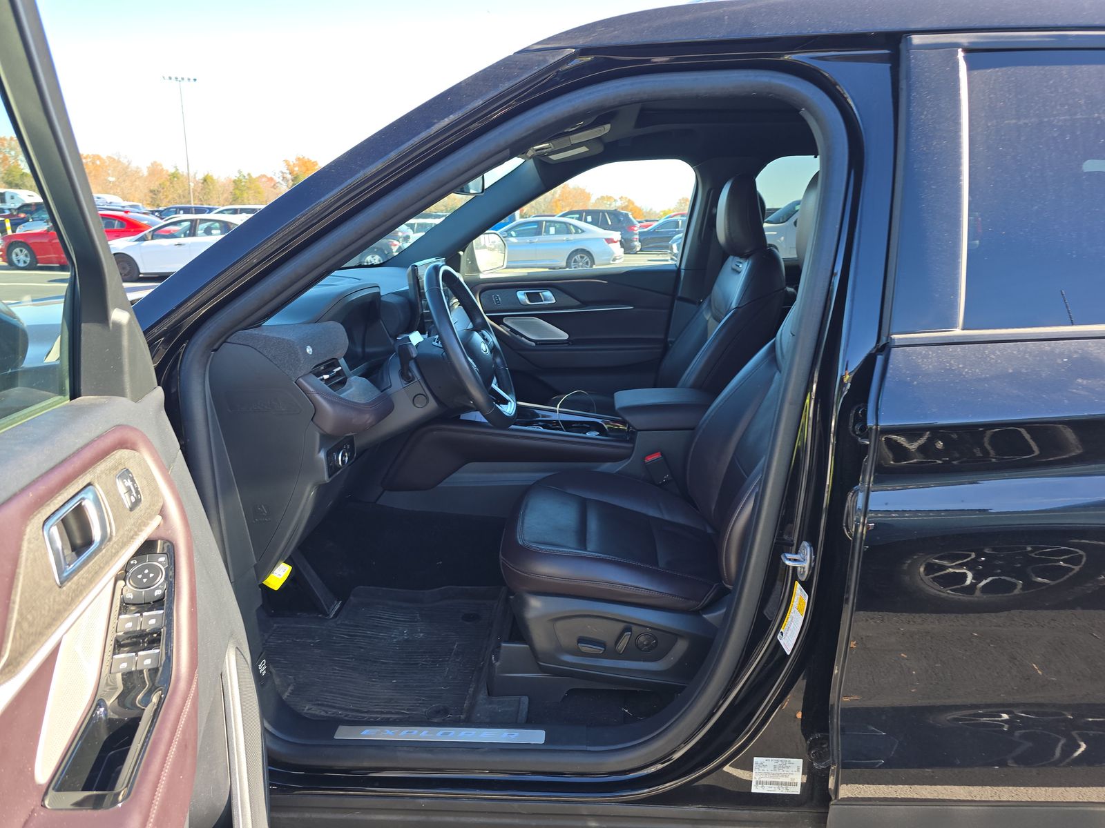 2025 Ford Explorer Platinum RWD