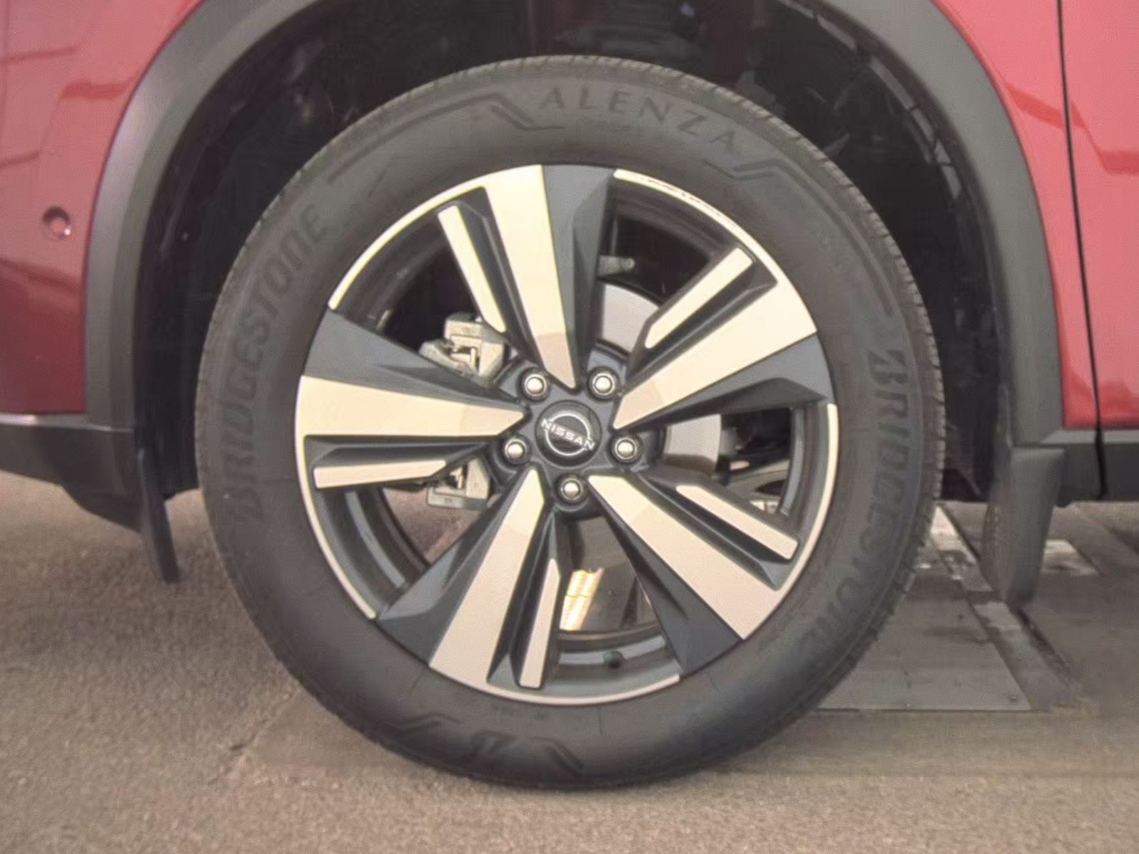 2023 Nissan Rogue SL FWD